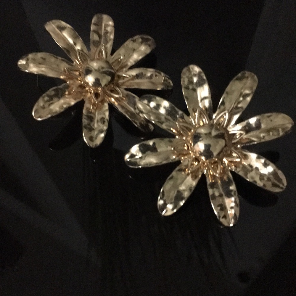 Zara Gold Metal Flower Earrings